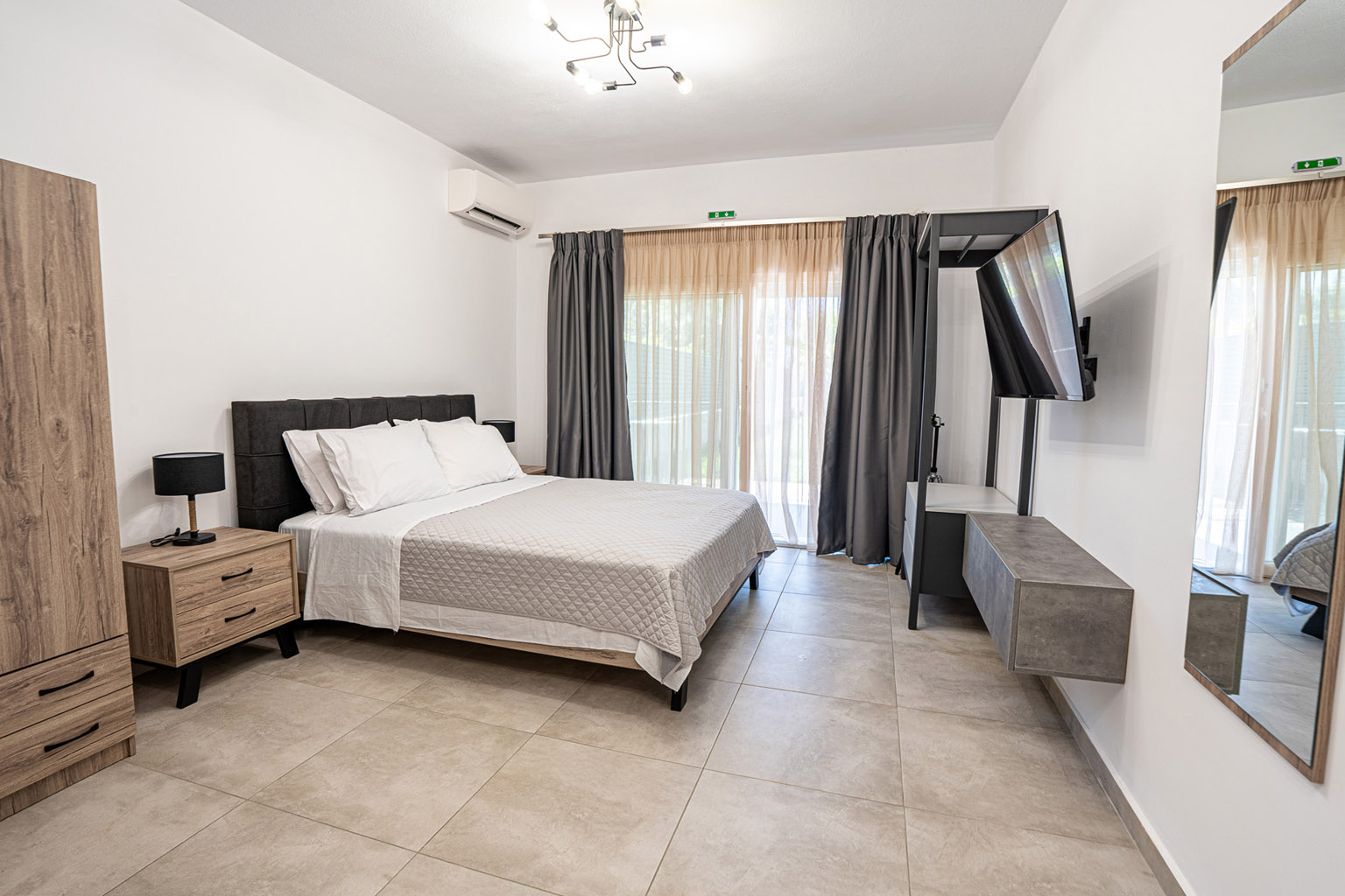 studio retreat charisma